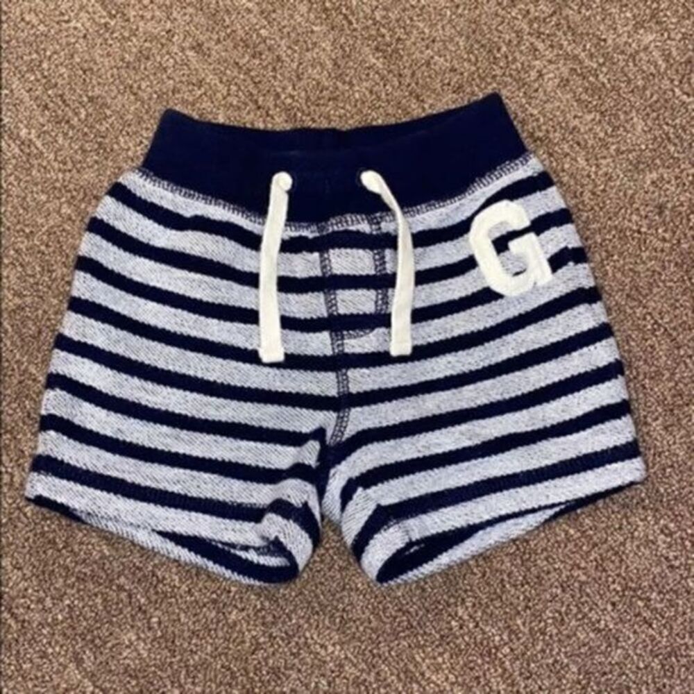 Gap shorts 12-18 months​​